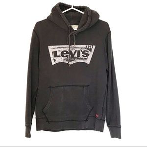 Levi’s hoodie with logo size M